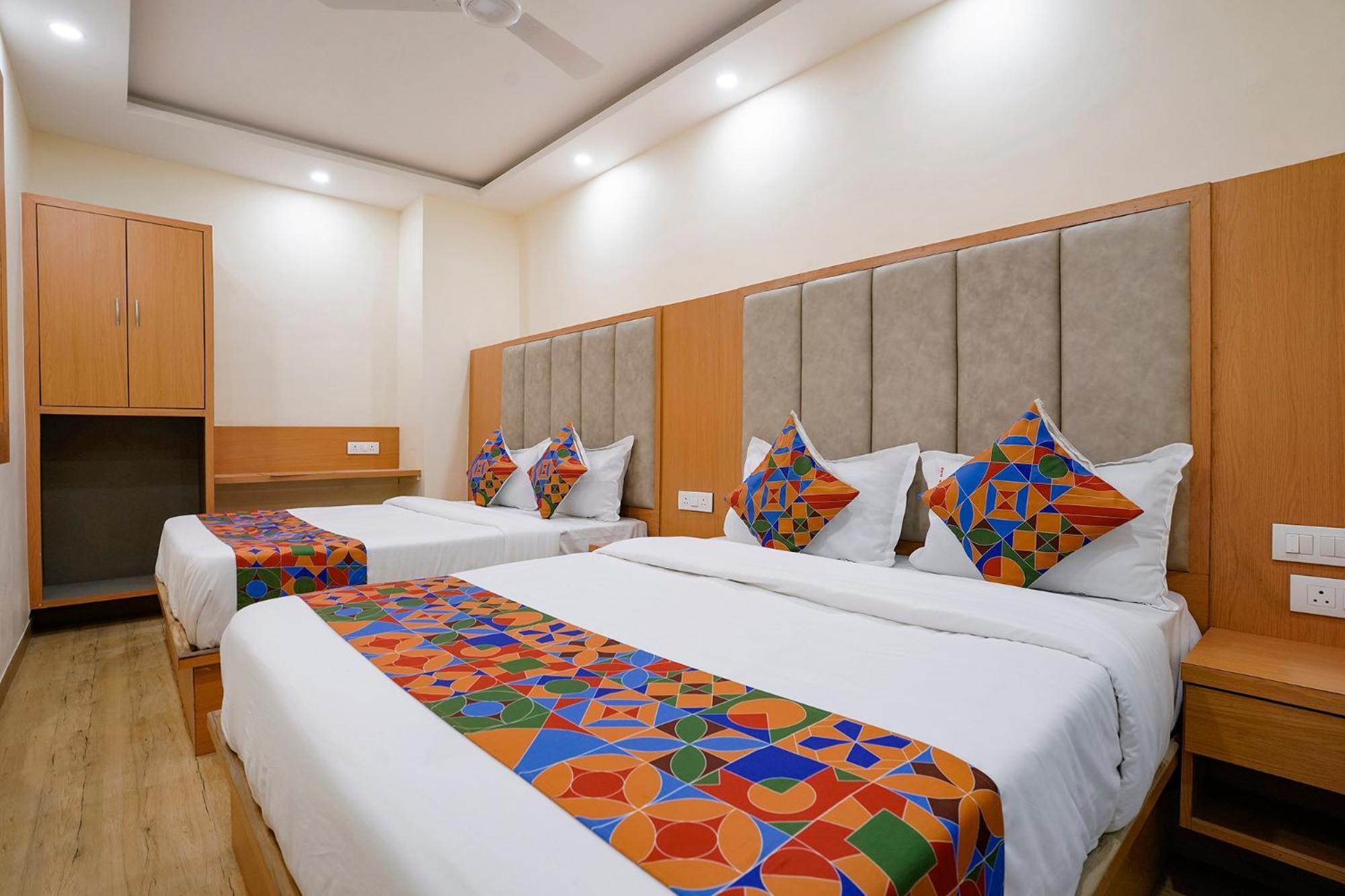 Fabhotel 7 Square - Nr Bkc Mumbai Exteriör bild