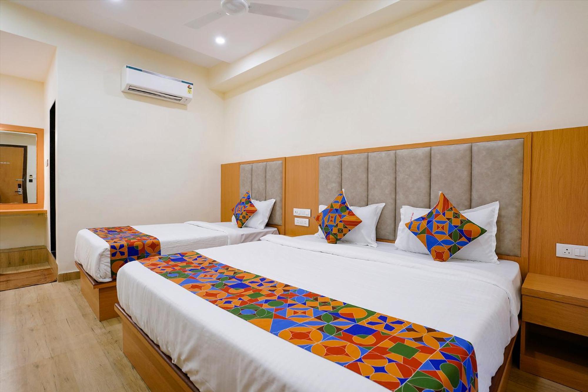 Fabhotel 7 Square - Nr Bkc Mumbai Exteriör bild